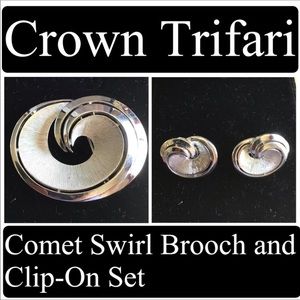 1955-69 Crown TRIFARI C Comet Swirl Brooch And Clip-Ons
